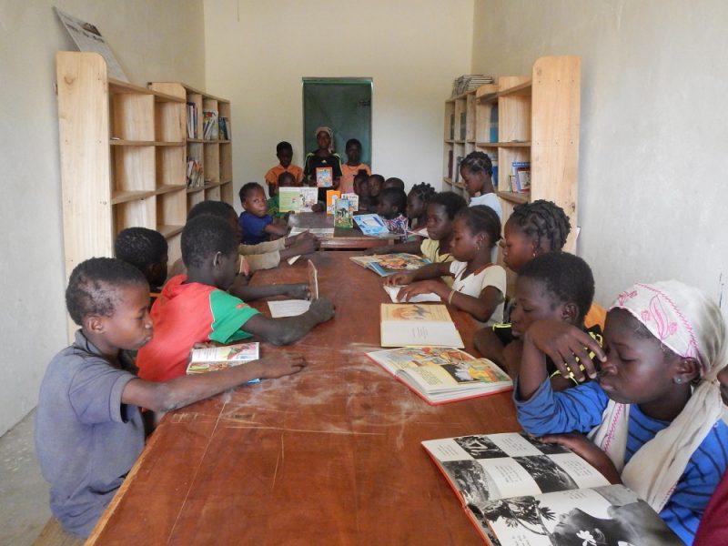 bibliothèque de l'école deMangagou